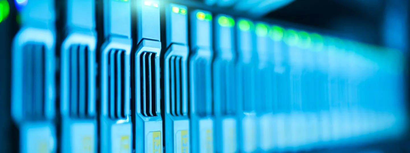 Servidores en un centro de datos